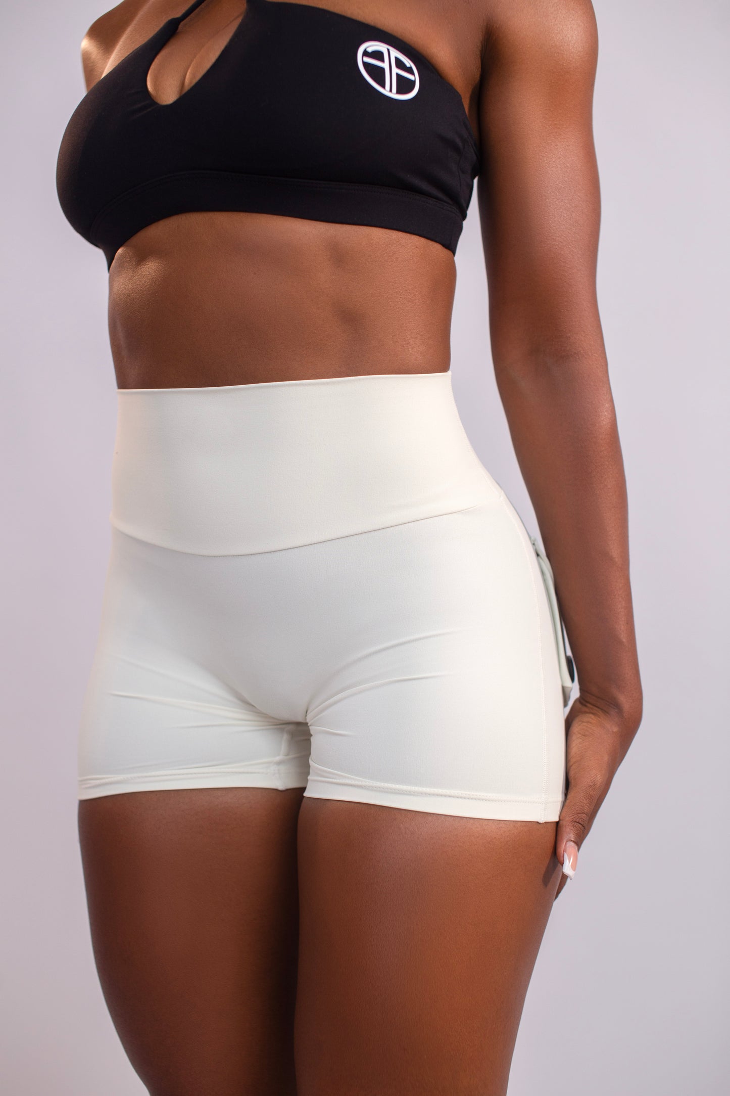 SOFT GIRL SHORT- IVORY